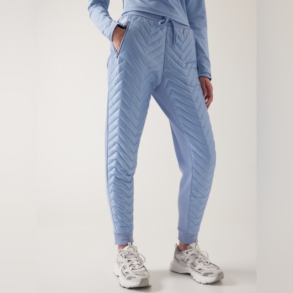 NWT! Athleta Solstice Jogger Pants Apres Ski Down Quilted 467123‎ - Picture 1 of 8